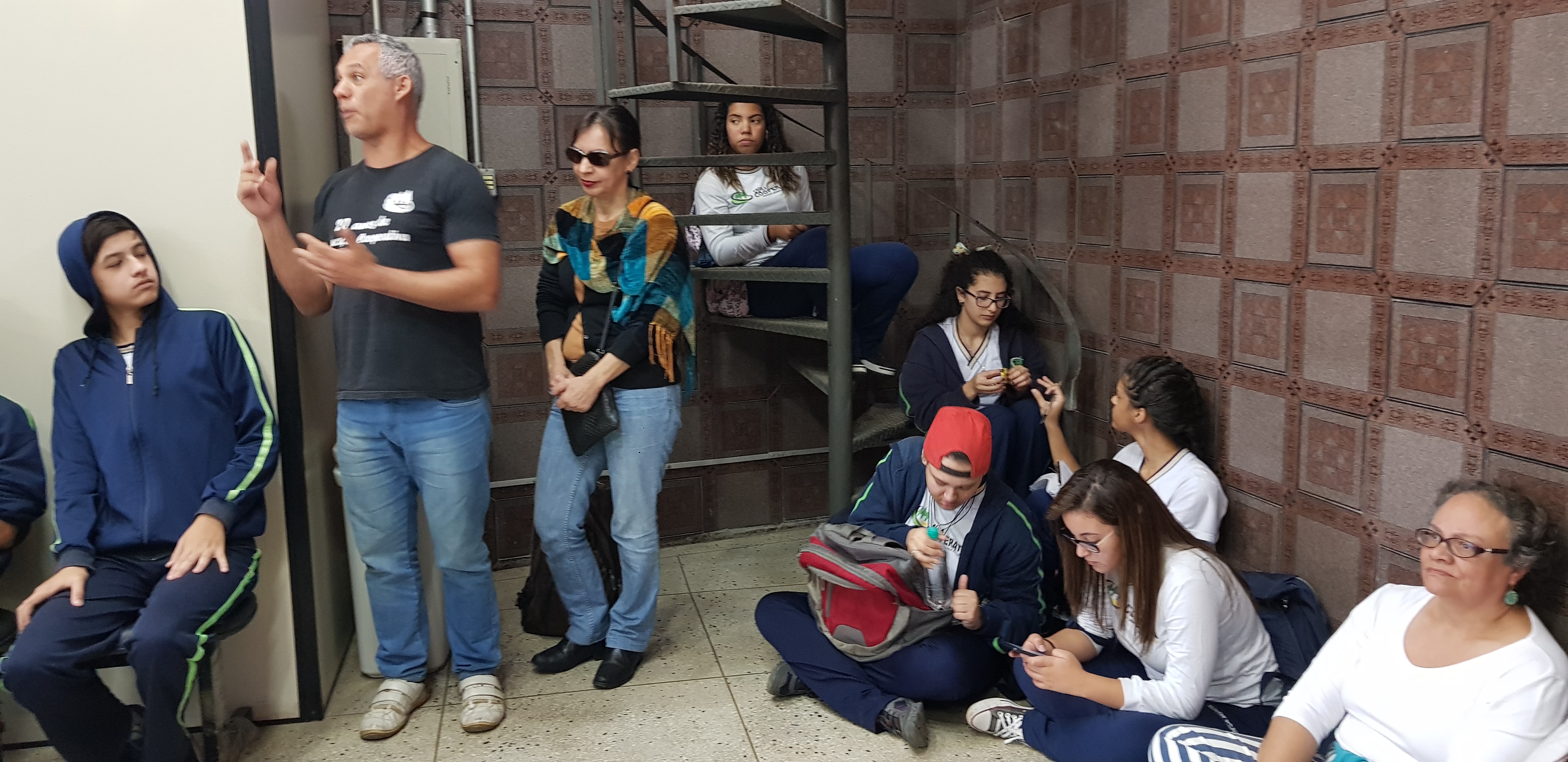 Visita dos alunos do ensino fundamental da Escola Cooperativa Vargem Grande Paulista